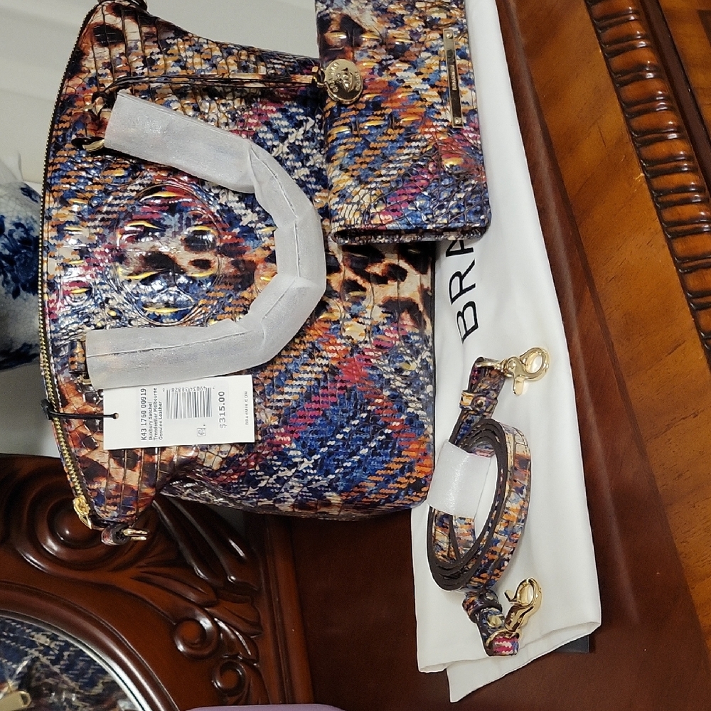 Brahim Medium Duxberry Satchel In Trendsetter Matching Ady Wallet. Will Separate